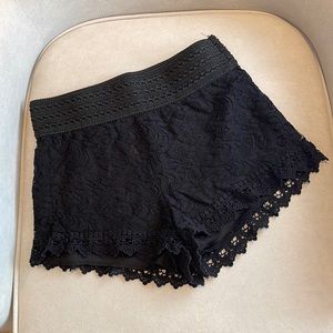 Lace shorts